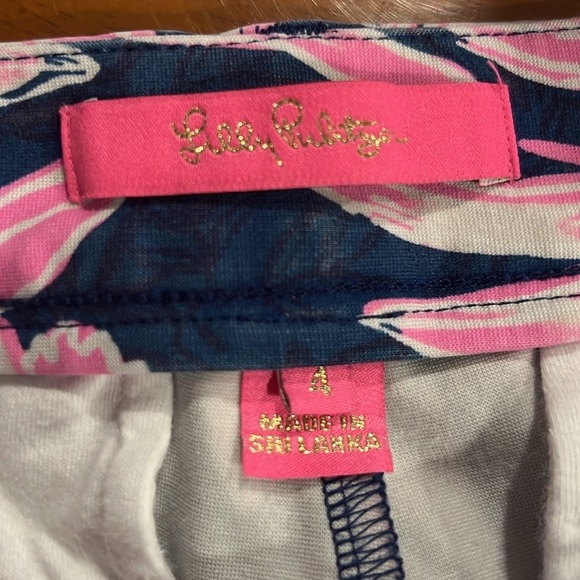 Lilly Pulitzer women’s Callahan pink blue white flamingo print short size 4 - Picture 4 of 6